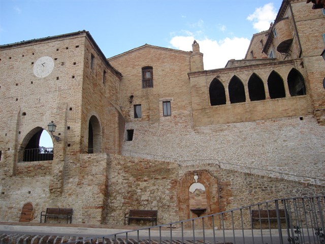 Monte Vidon Combatte